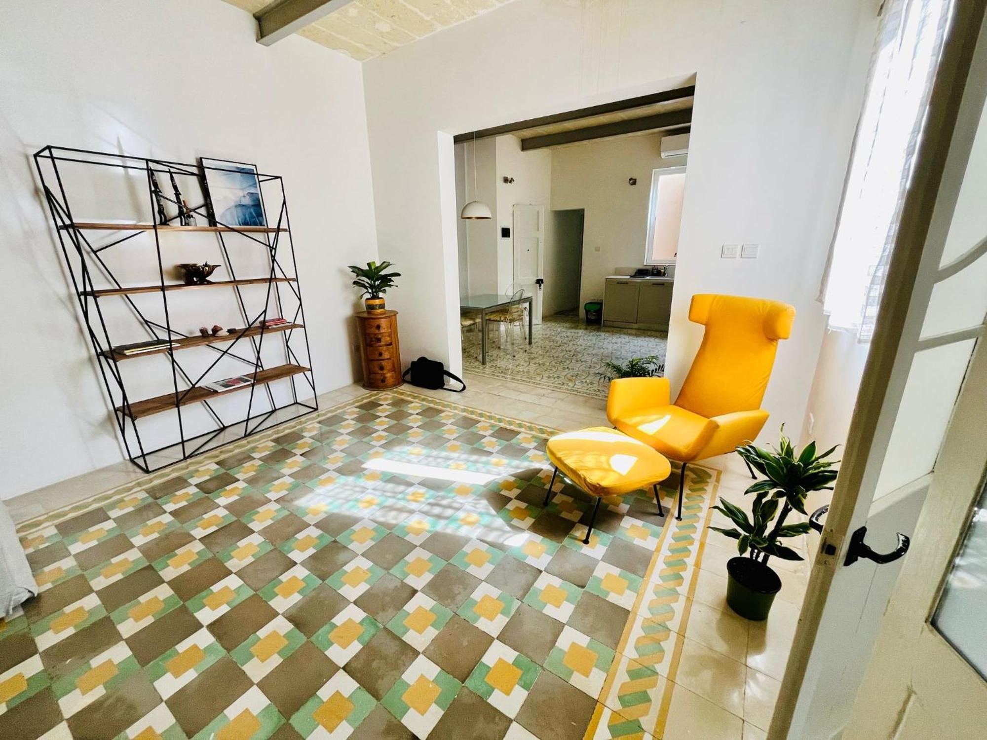 Cozy Charming Apartment In Old Bakery Street Valletta Exterior photo