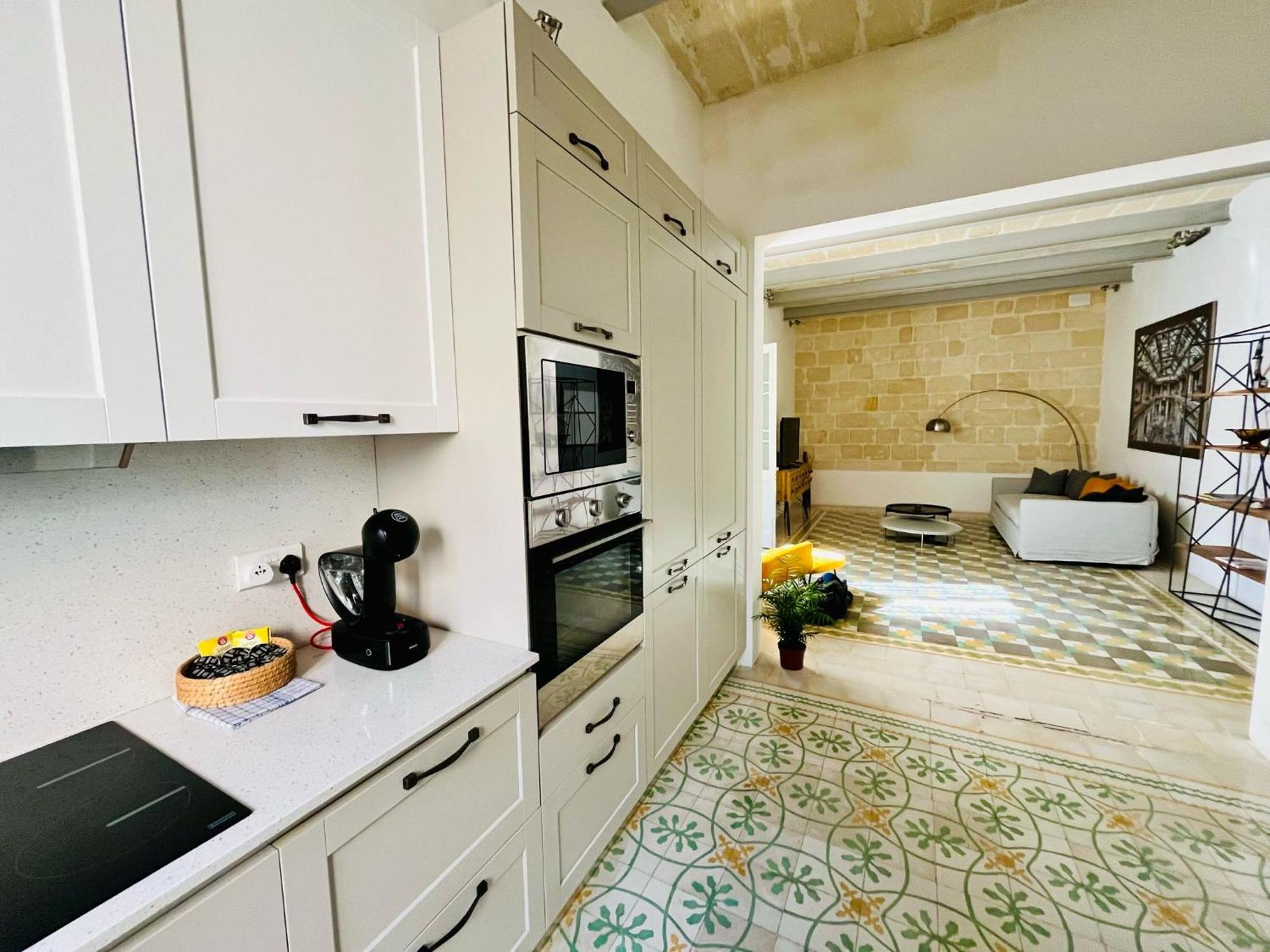 Cozy Charming Apartment In Old Bakery Street Valletta Exterior photo